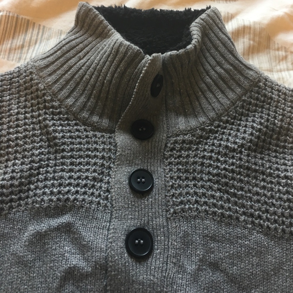 Gray Sweater - Picture 4 of 4